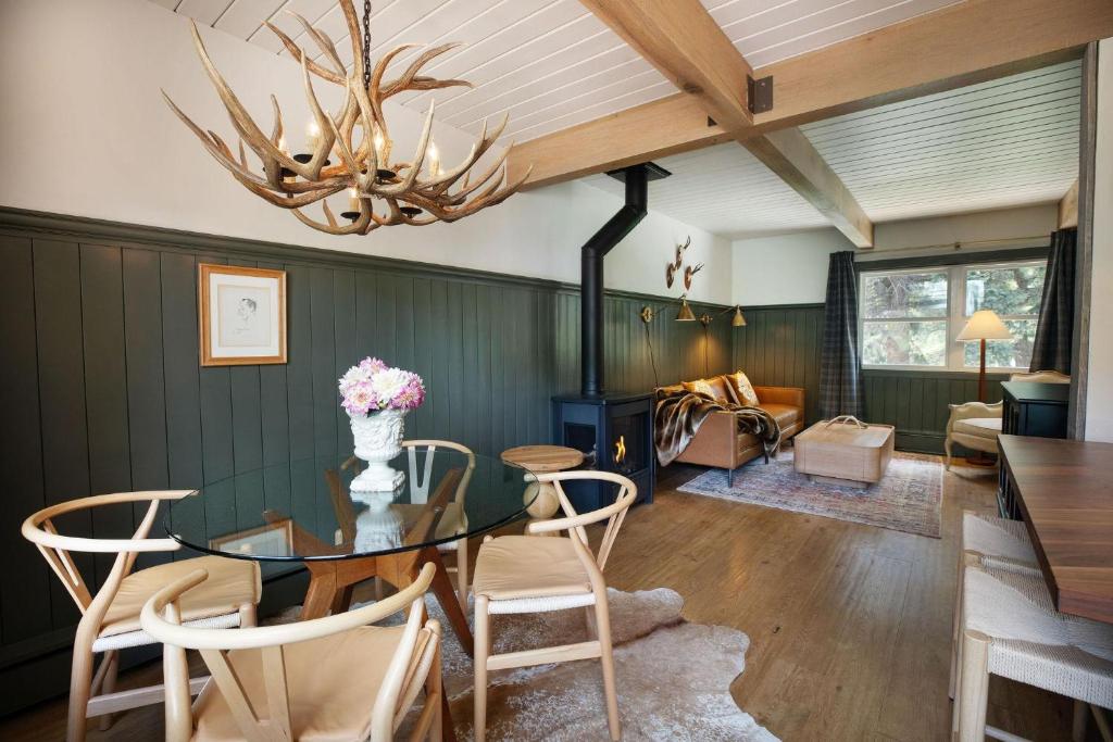 2456 Chamonix B2, Vail