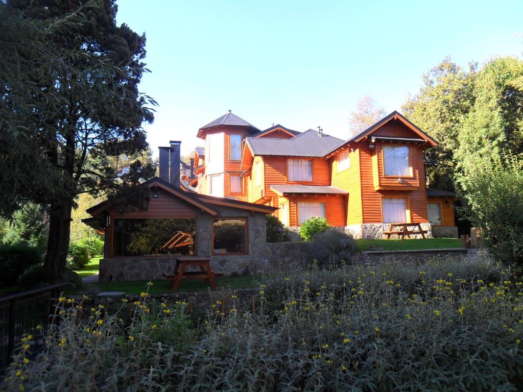 Garden, Apart Hotel del Pellin in San Martin De Los Andes