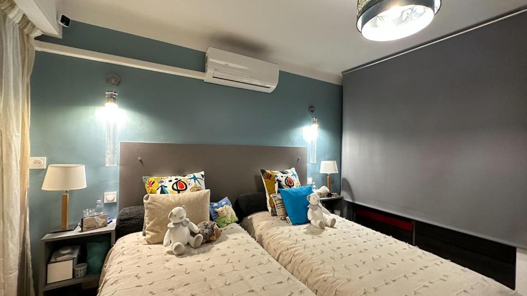 Beautiful renovated luxury apartment terrace parking - 5