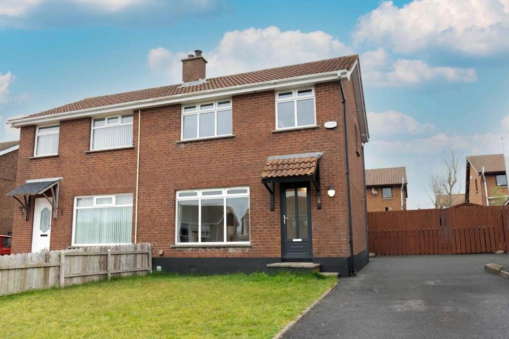 The Dell, Бангор