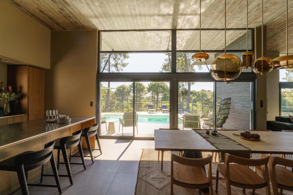 MAISON CHAPRON Villa de standing avec piscine, calme et golf à Biscarrosse - 5