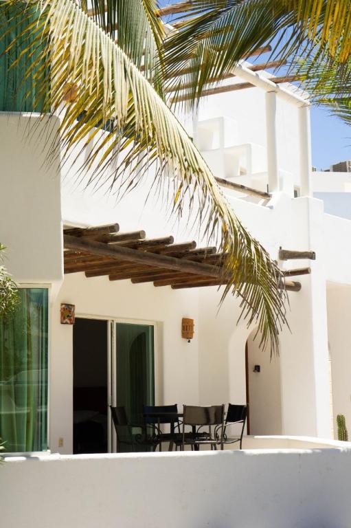 Departamentos y cabañas a pie de playa -Baraka Beach Club - 3