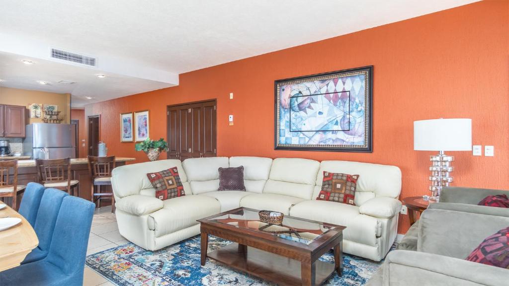 Chasing Sunsets Penthouse Perfect Elegant Ocean Front Condo - 4
