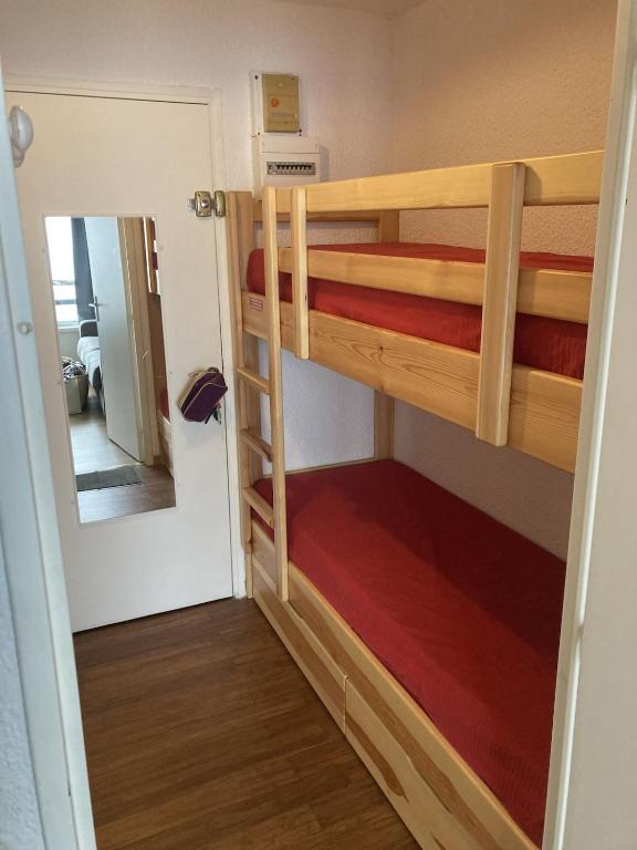 Studio pour 4 personnes , équipé , parking privé - 4