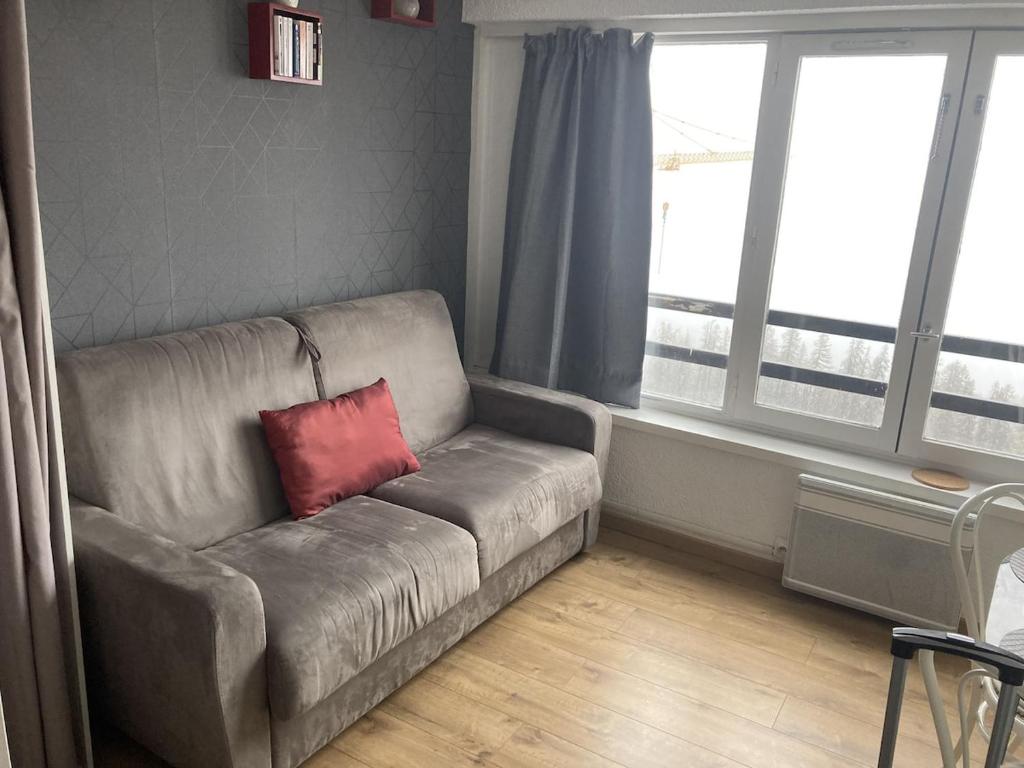 Studio pour 4 personnes , équipé , parking privé - 2