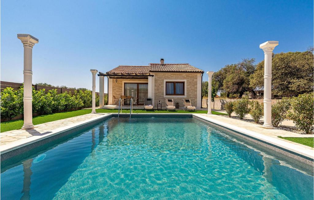 Amazing Home In Bibinje With Wifi, Bibinje