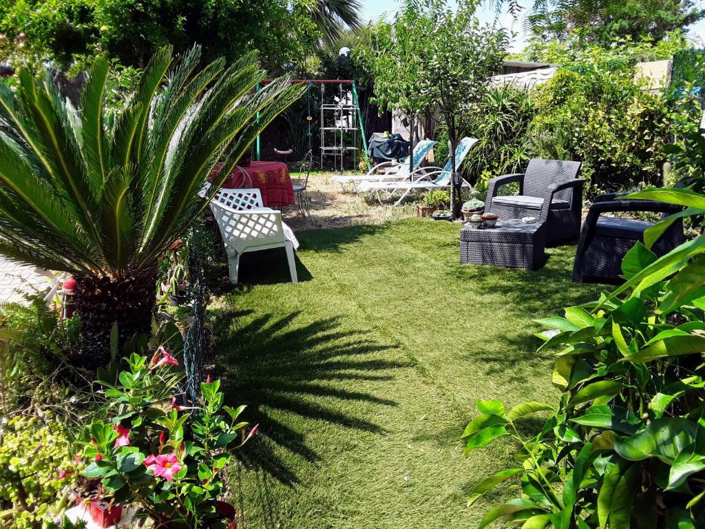 Vacances Méditerranée T2 dans aile de villa - 1