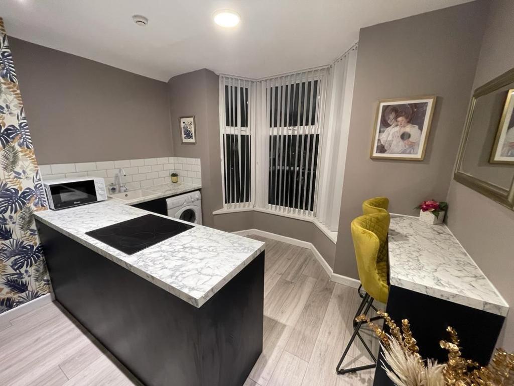 The Palm Studio, Cardiff