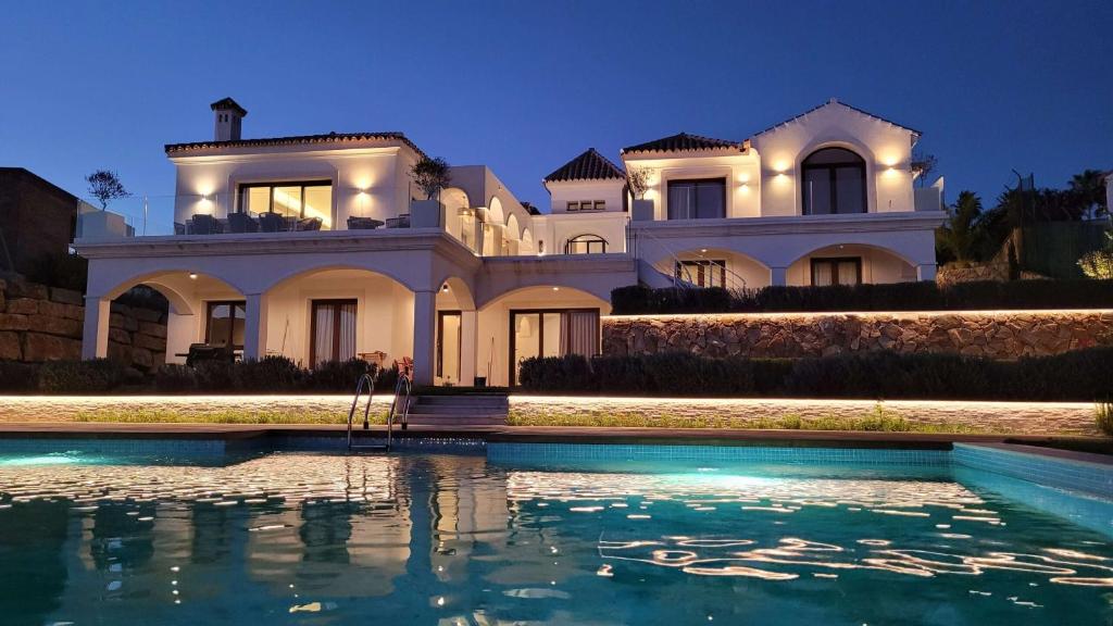 Villa Baltazar - Oceanview Luxury Retreat Near Sotogrande Polo & Golf - 3