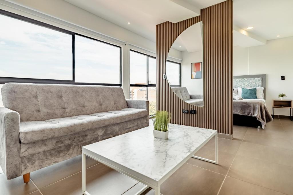 Elegante apartamento nuevo en Pereira con vistas a la montaña - 2