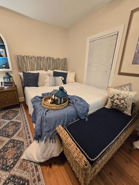 Downtown Riverside Lighthouse, New Bern