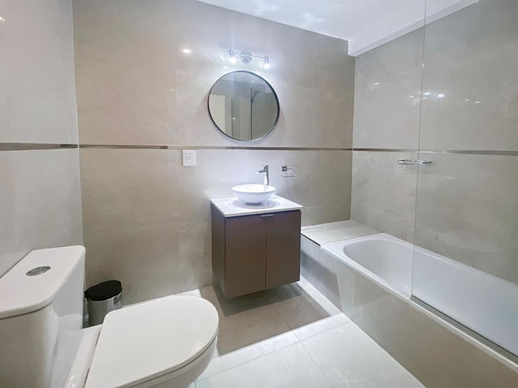 Modern Studio Pool Bar - 4