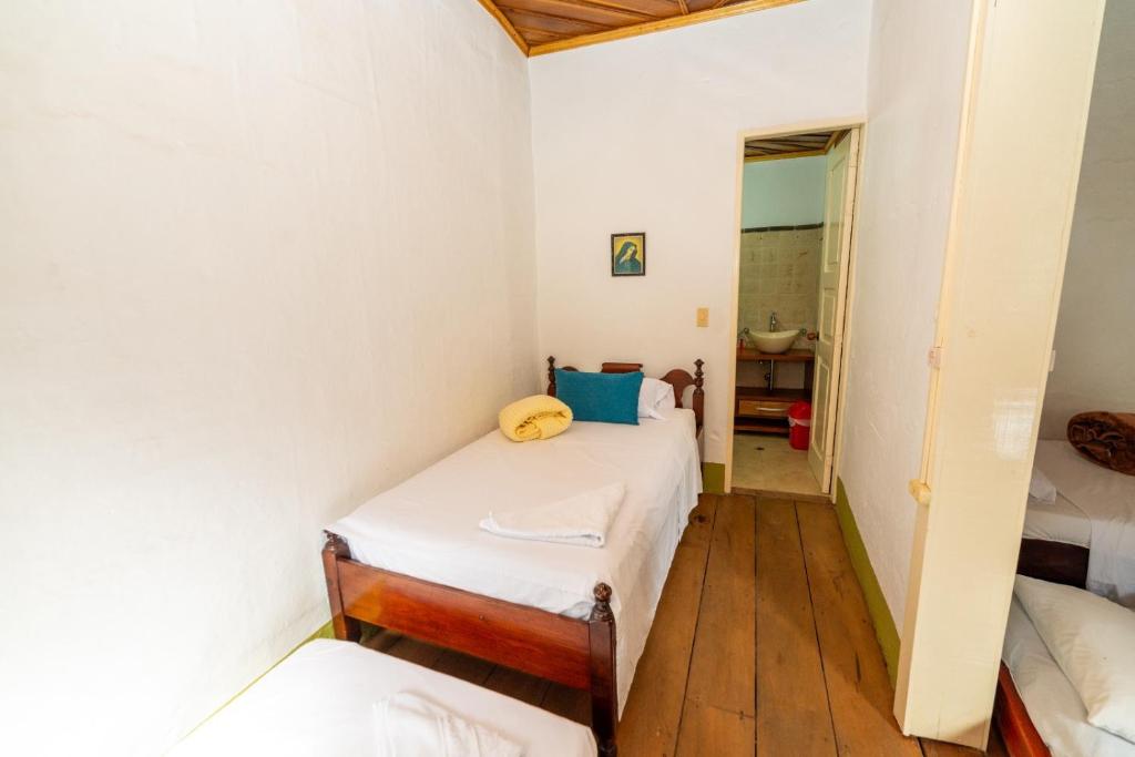 Casa Hotel Santa Laura Jericó - 3