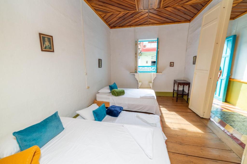 Casa Hotel Santa Laura Jericó - 2