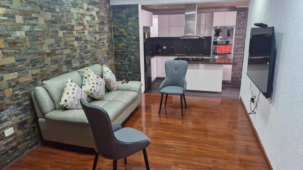 Corferias Inn family - 5