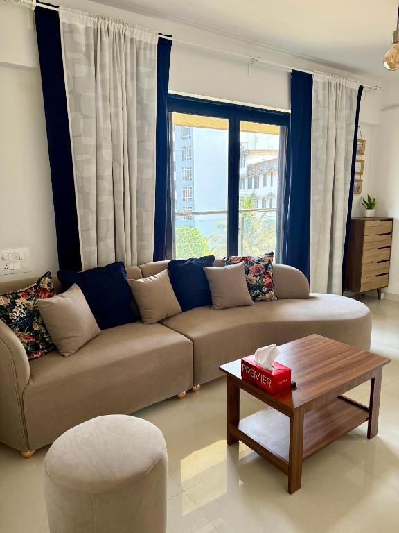 Your Ultimate Bliss Awaits!, Tháné