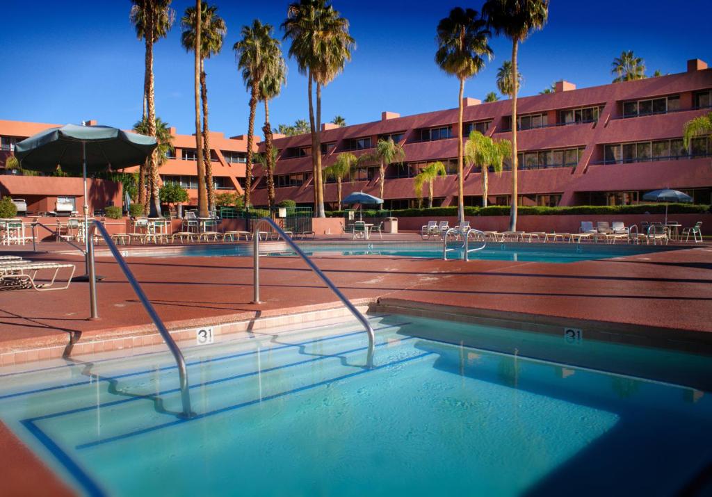 Marquis Villas Resort
