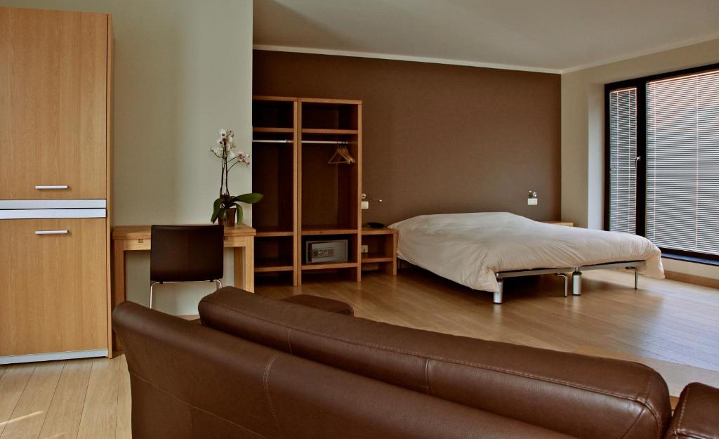 Boardhousing photo