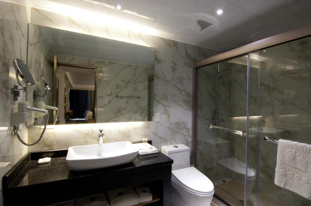 Lyz Business Hotel photo