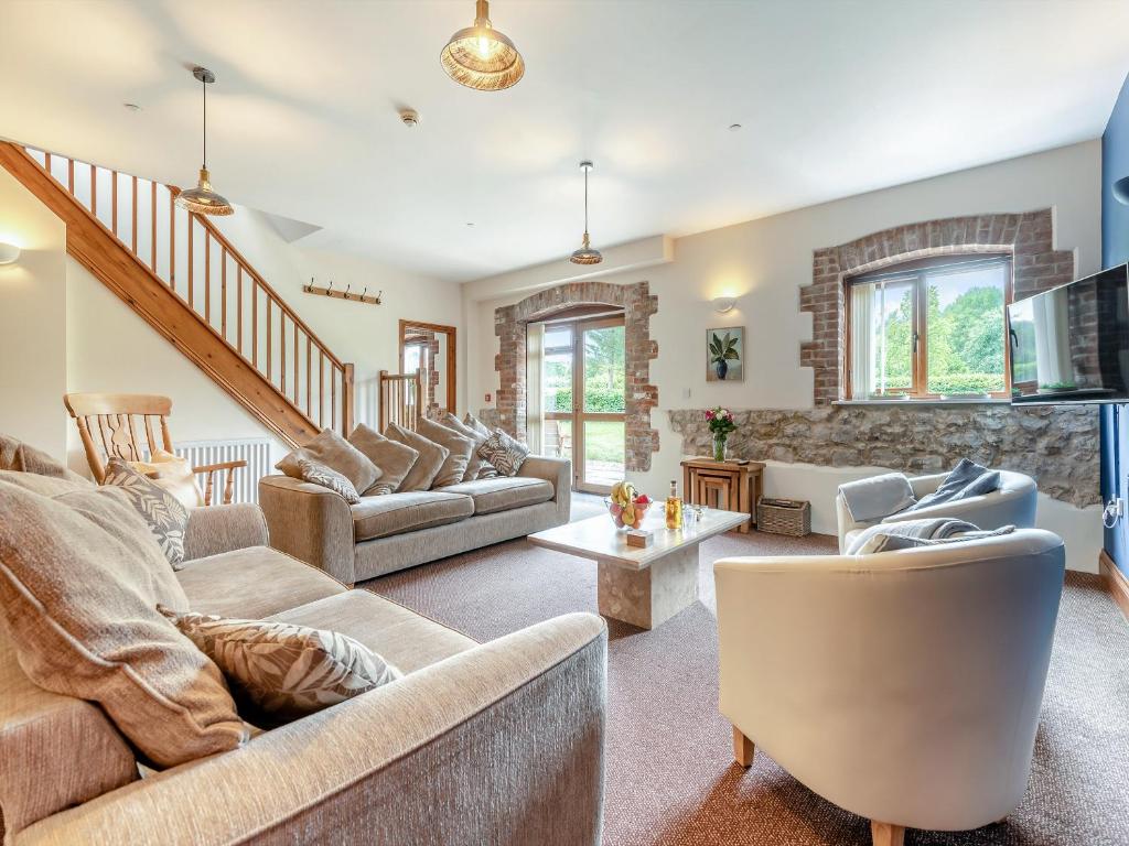 Leopold - Uk49990, Blandford Forum