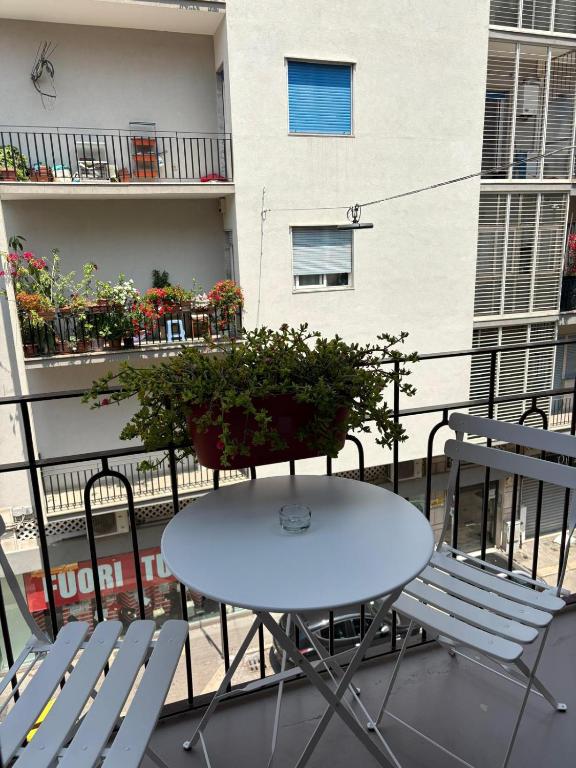 Poesis Suite - 80mq Bari , Murat - fino a 6 ospiti - 3