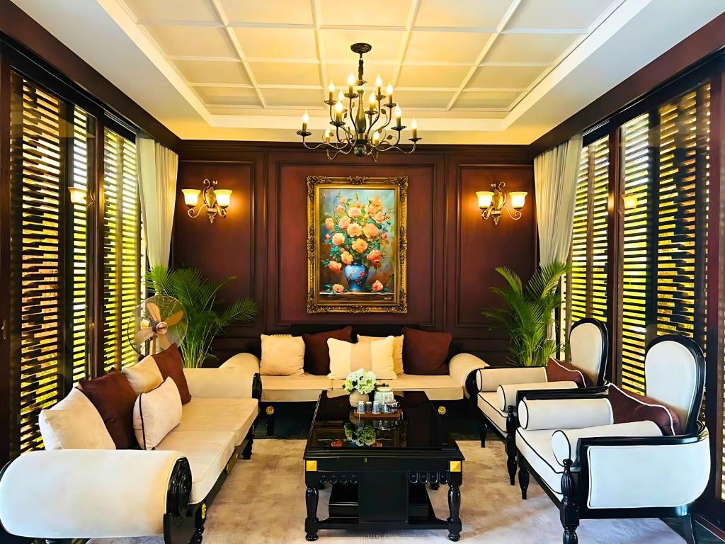 Retreat by the Ocean - Happy Life Memories Hoi An Hotel & Spa, Hoi An