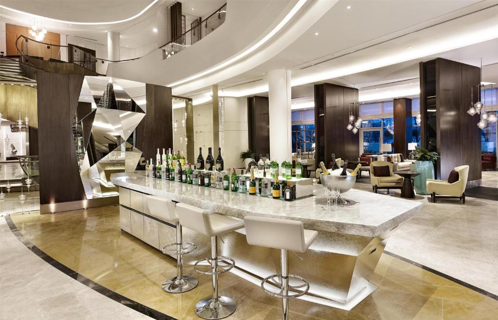 Bar/lounge