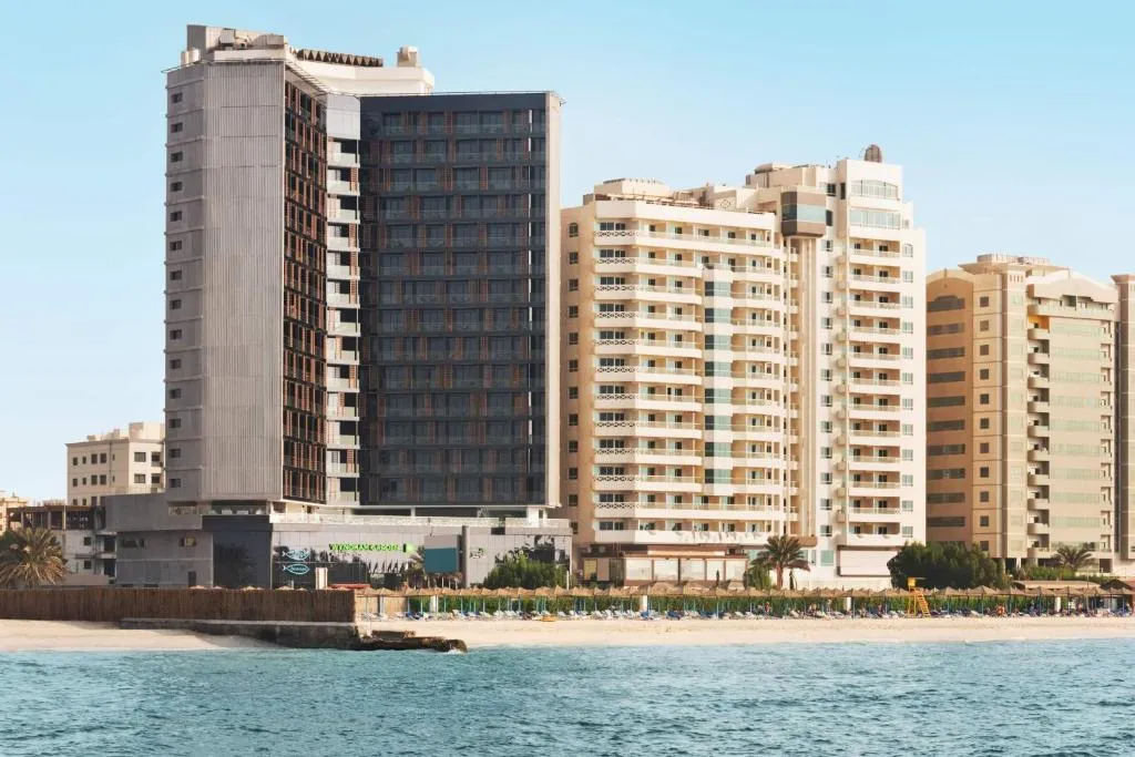 Wyndham Garden Ajman Corniche, hotel in Ajman 