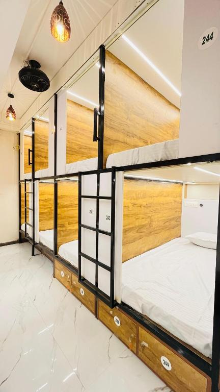 LF Hotels, Kóžikkót