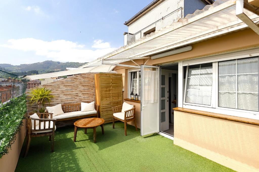 Ático 4 personas con terraza y vistas - 1