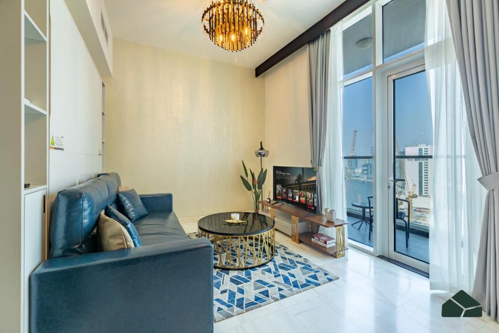 Convertible 1BR with Canal and Skyline View by BMS, Dubaï