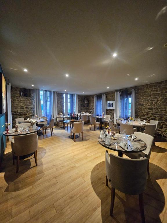 Logis Hotel-restaurant Le Grand Cerf 전경
