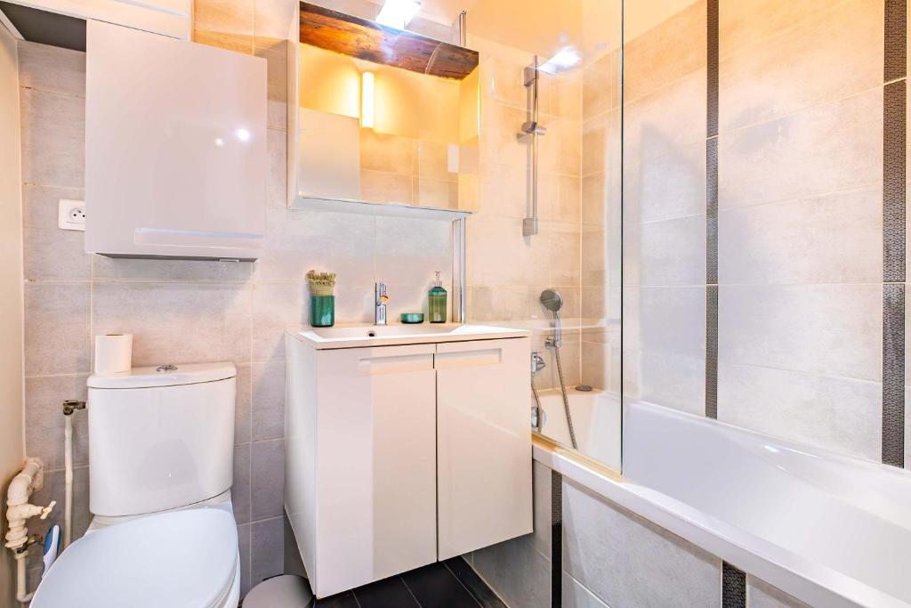 4 Guests Flat - Rue Mouffetard - 5