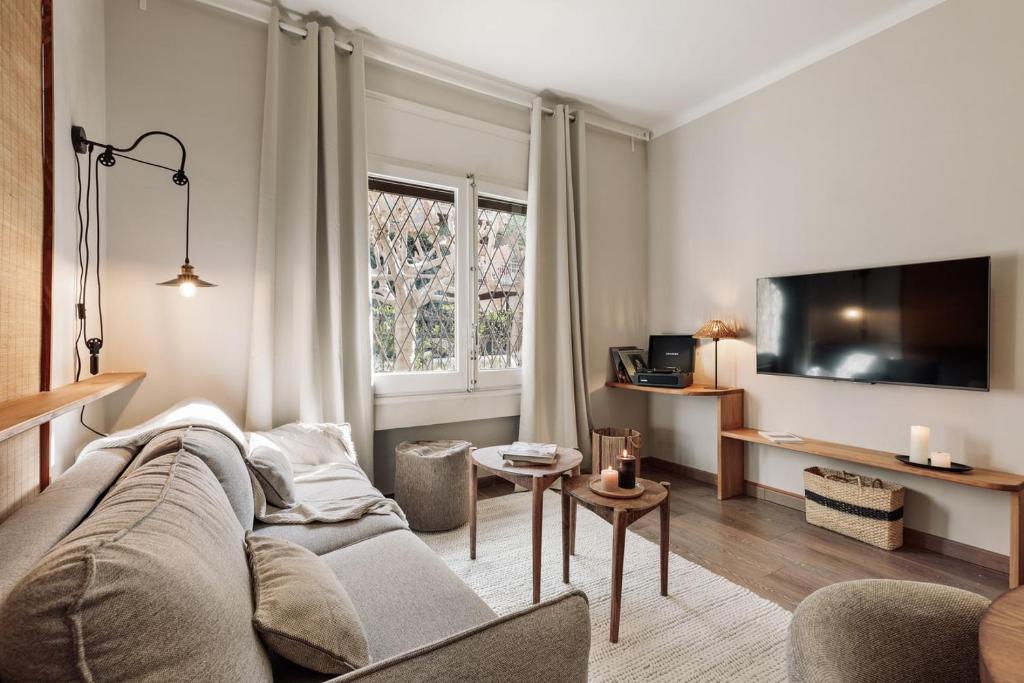 Cadi - 1 bedroom apartment in Sant Gervasi, Barcelona