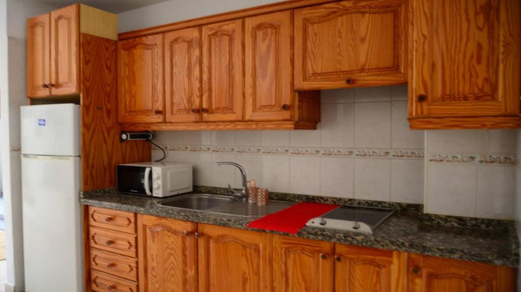 Apt ManRey 1B - Ambar - 2