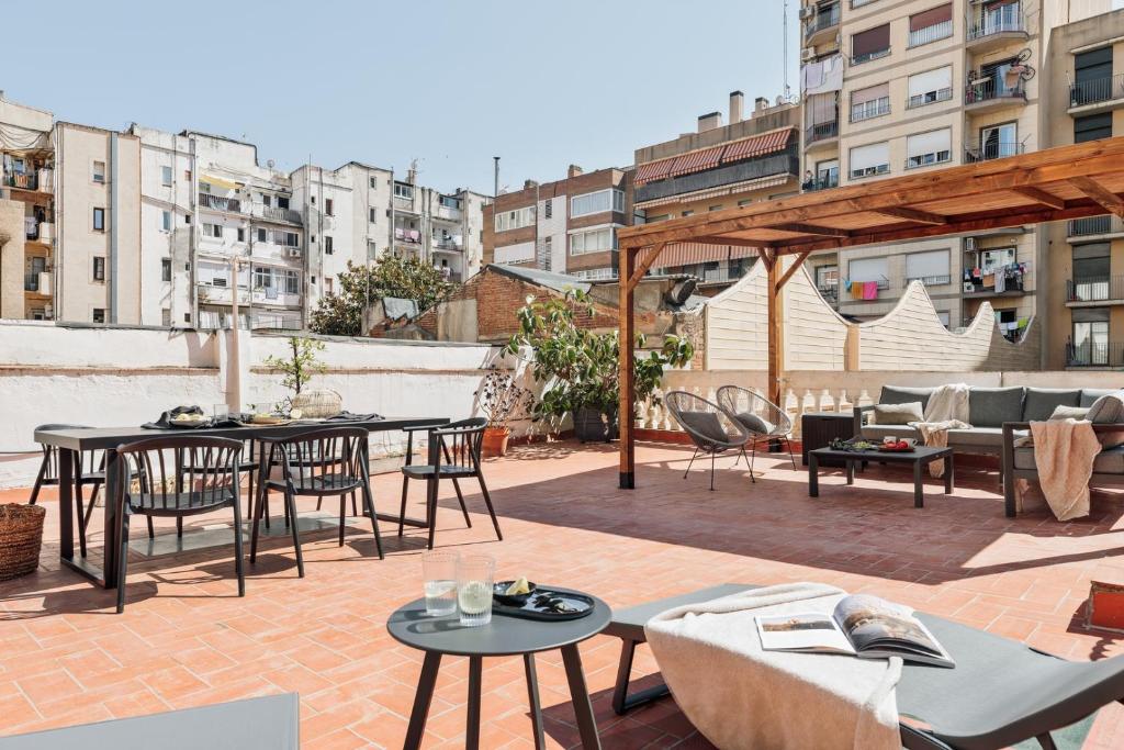 Incahuasi - 3 bedrooms and terrace in Eixample Esquerra, Barcelona