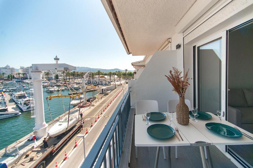 WELCS APARTAMENTO 270 EMP con vistas al canal - 5