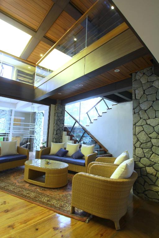 그랜드 시에라 파인 호텔의 실내 레스토랑 전경