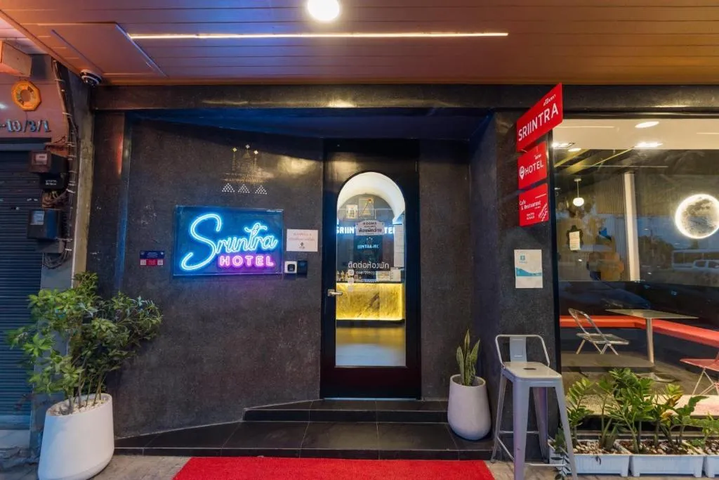 Sriintra Hotel, hotel in Ban Hau Chang