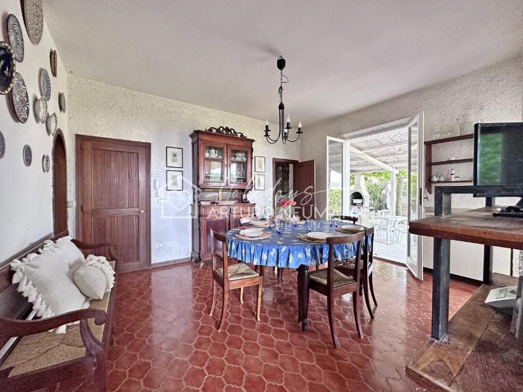 142 - VILLA BLU a Marcelli - villa quadrilocale a Marcelli con ampio giardino , aria condizionata e wifi - SPIAGGIA inclusa nel prezzo - 4