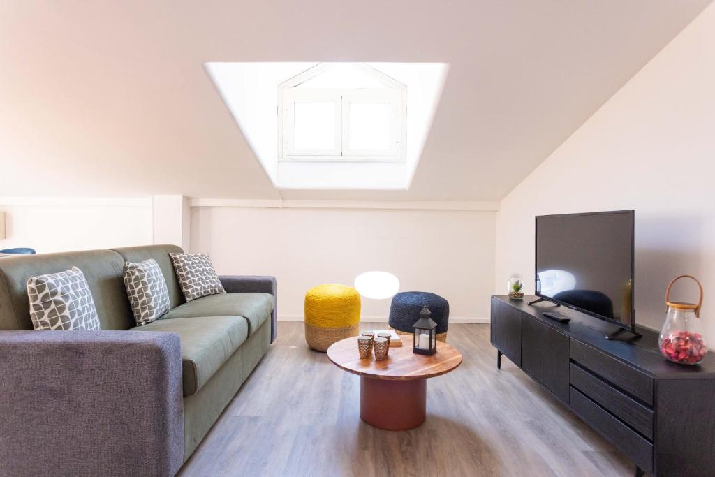 Apartment with 2 Terraces near Teatro Massimo - 5