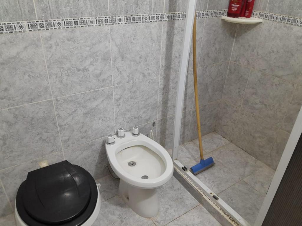 Casa ideal Pileta, Quincho y Patio Enorme - 3