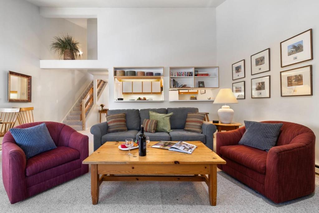 RMR: Mountain Maple 4 Condo in The Aspens, Wilson