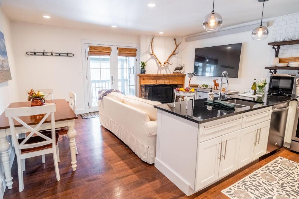 RMR: Spruces 13 - The Elks Condo in The Aspens, Wilson