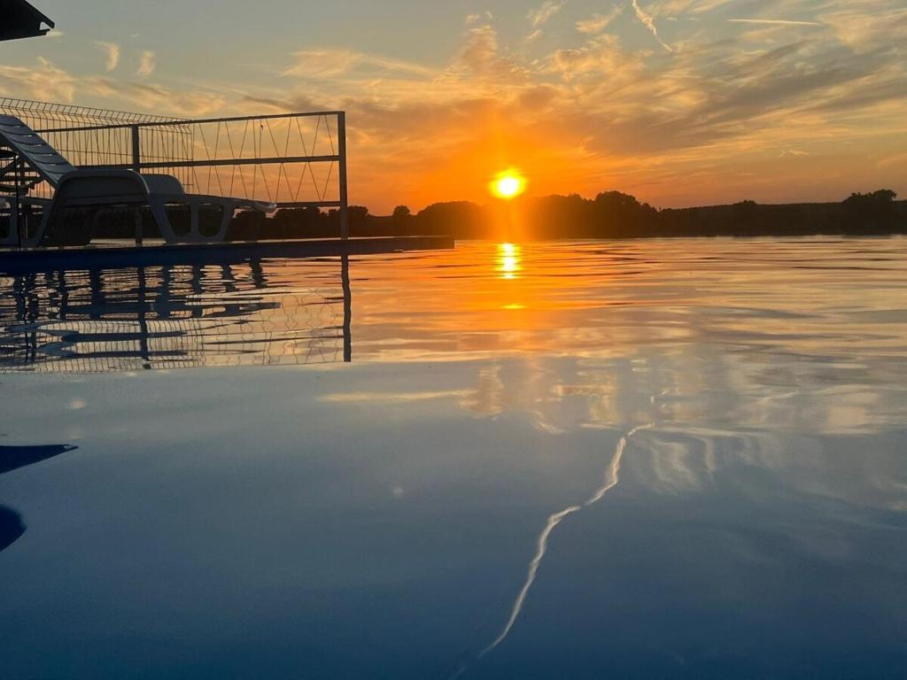 Sunset Danube House - 2