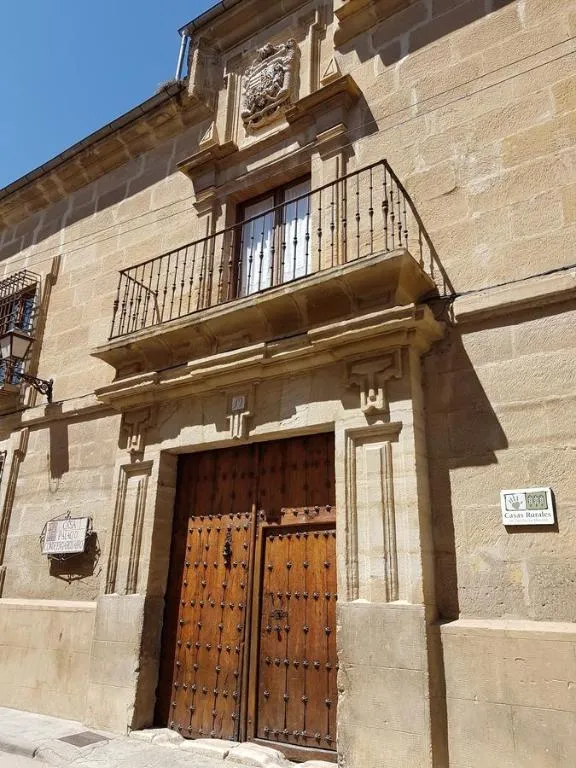 Casa Palacio Conde de Garcinarro，位于Huete的酒店