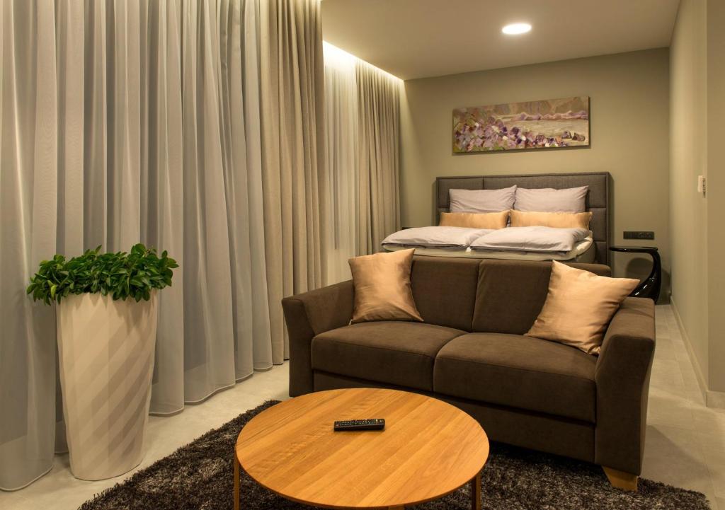 MG Restaurace/Luxury Apartments — Hotel in Mlada Boleslav