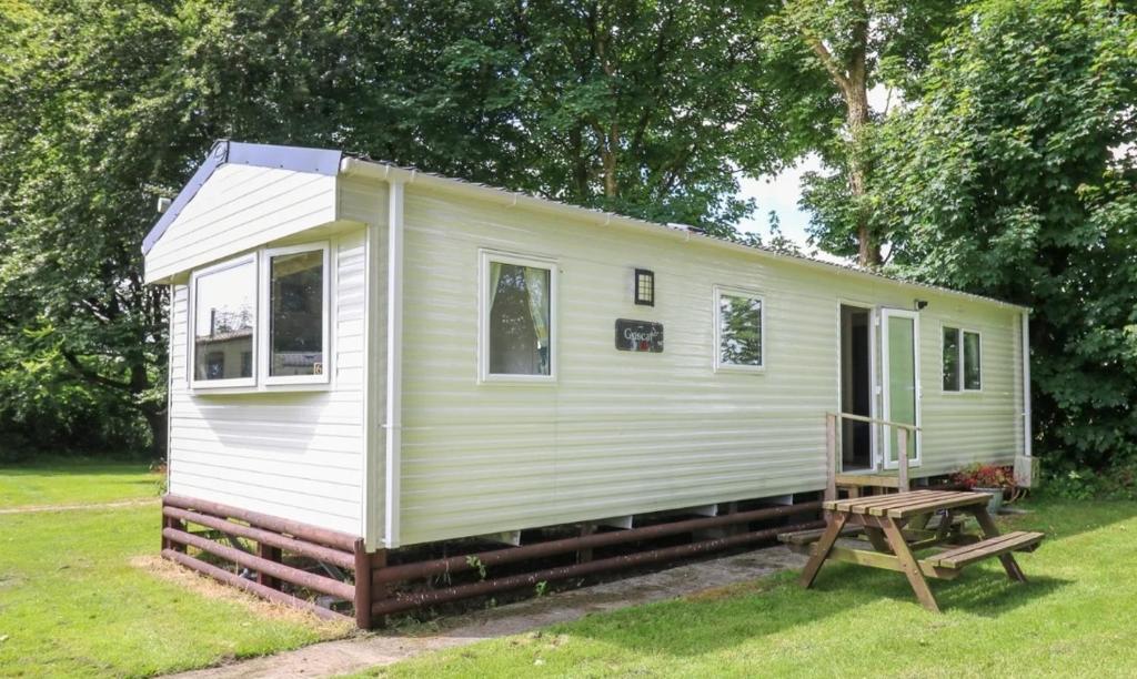 Caravan 6 - Blackmoor farm near tenby, Pembrokeshire