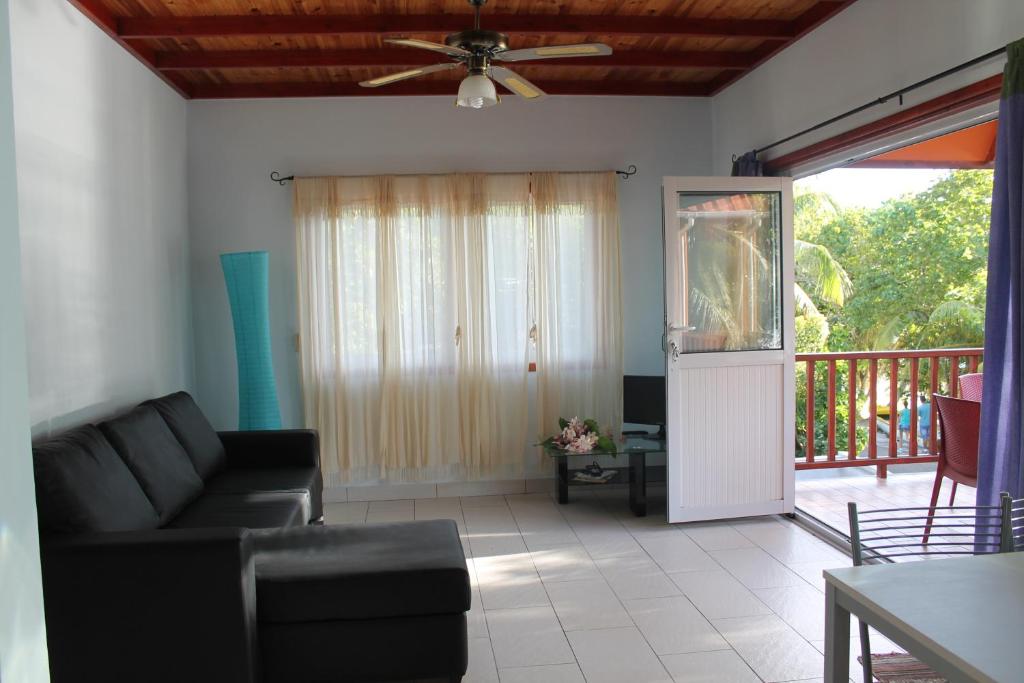 Green Blue Beach House photo
