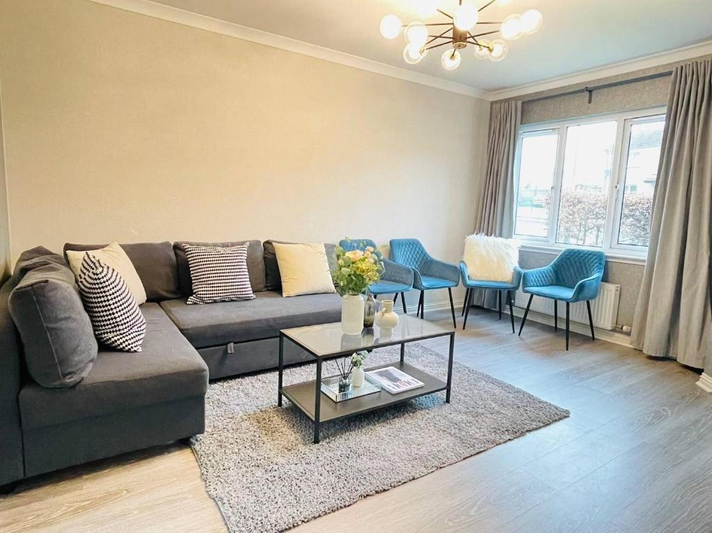 Elegant 3BR house in Glasgow, Garthamlock